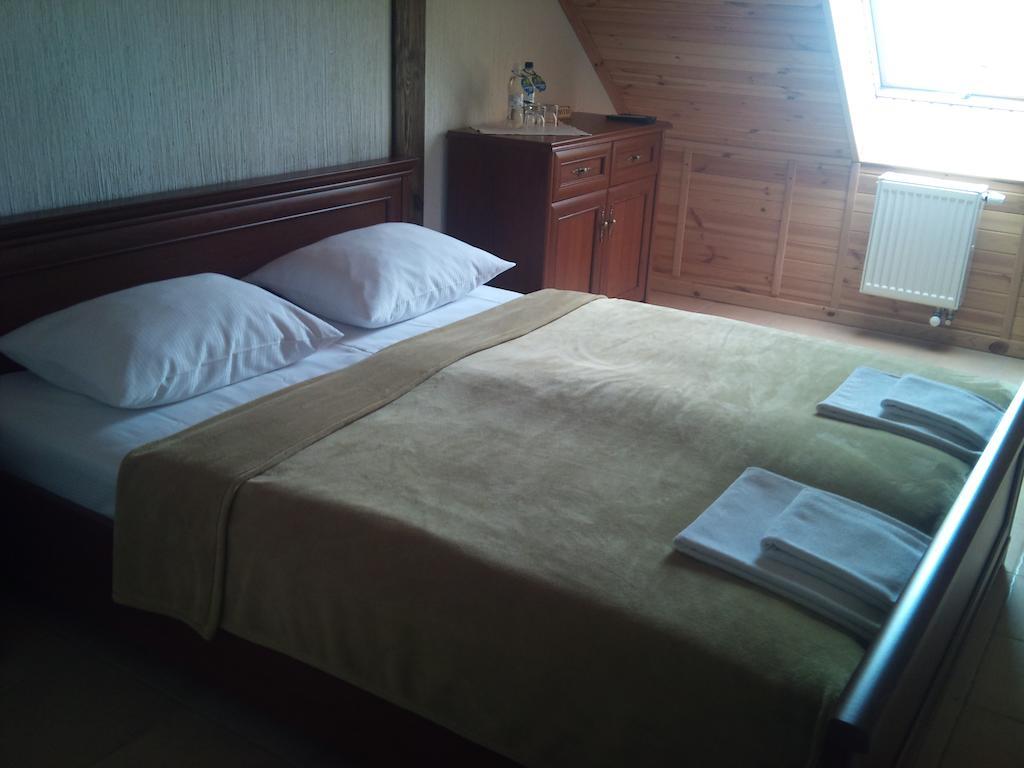 Chalet Hotel Zhytomyr Bilik gambar